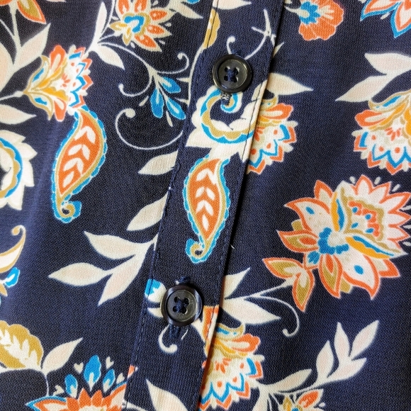 Dana Buchman Floral Short Sleeve Button Down Shirt Women's Size Medium NWOT - Picture 7 of 16